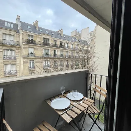 Apartment Les Belles Feuilles